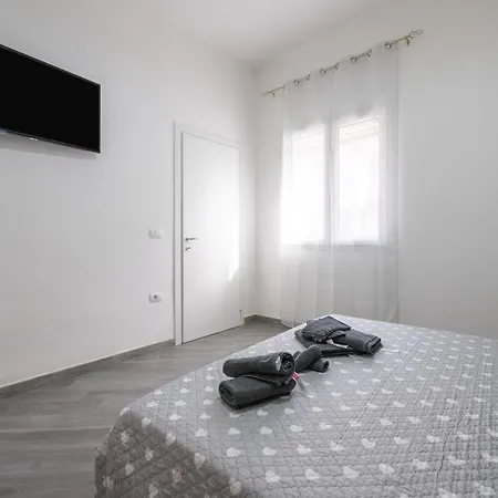 Casa Manu * بلدية آسميني