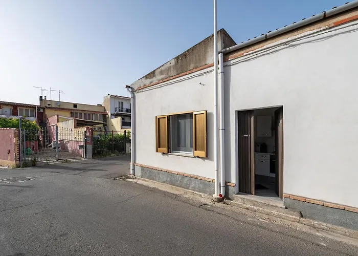 Casa Manu Дом отдыха Ассемини